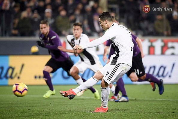Họa mi Ronaldo hót vang trên chấm penalty, phá kỷ lục tồn tại 60 năm của Juventus - Ảnh 3.