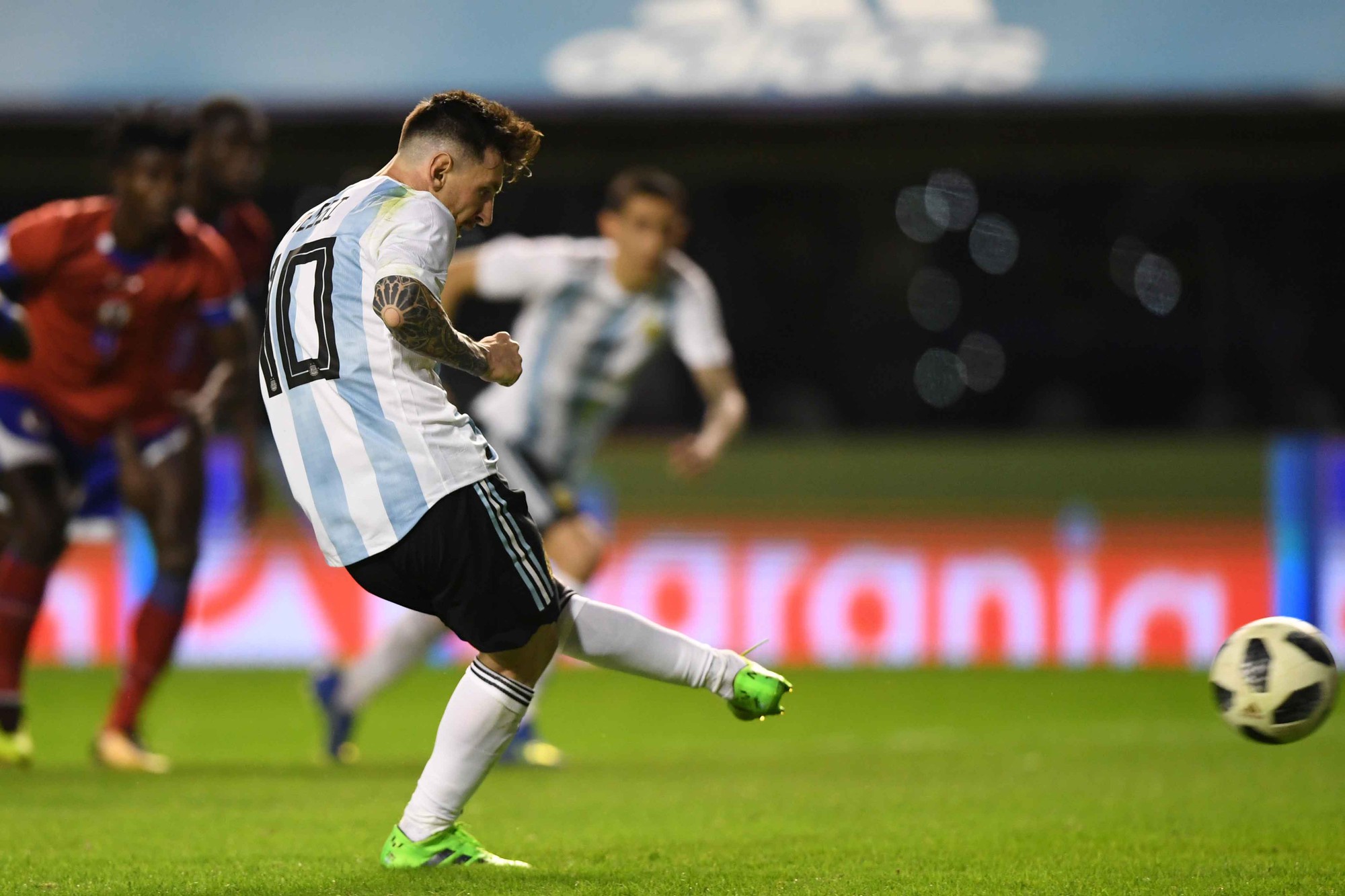 Messi lập hat-trick, Argentina khởi động World Cup bằng chiến thắng 4 sao - Ảnh 7.