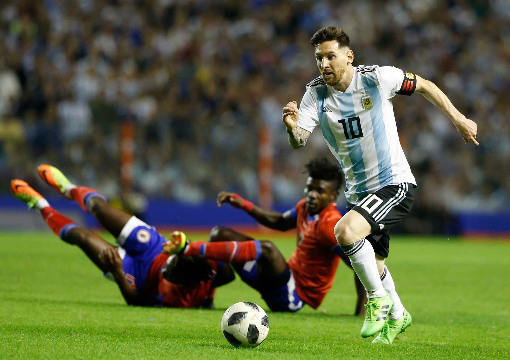 Messi lập hat-trick, Argentina khởi động World Cup bằng chiến thắng 4 sao - Ảnh 8.