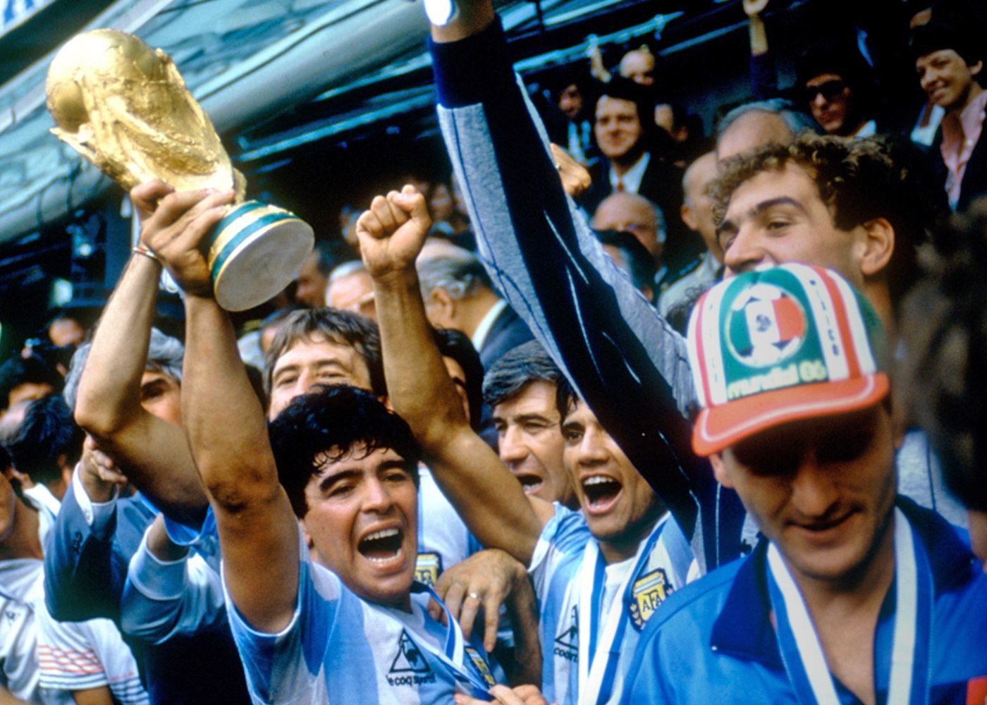 Lịch sử World Cup (Kỳ 4): Khi cả thế giới nằm dưới chân Diego Maradona - Ảnh 1.