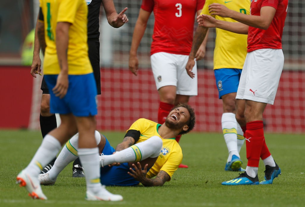 Neymar – Coutinho – Jesus tỏa sáng, tuyển Brazil tổng duyệt mỹ mãn - Ảnh 4.