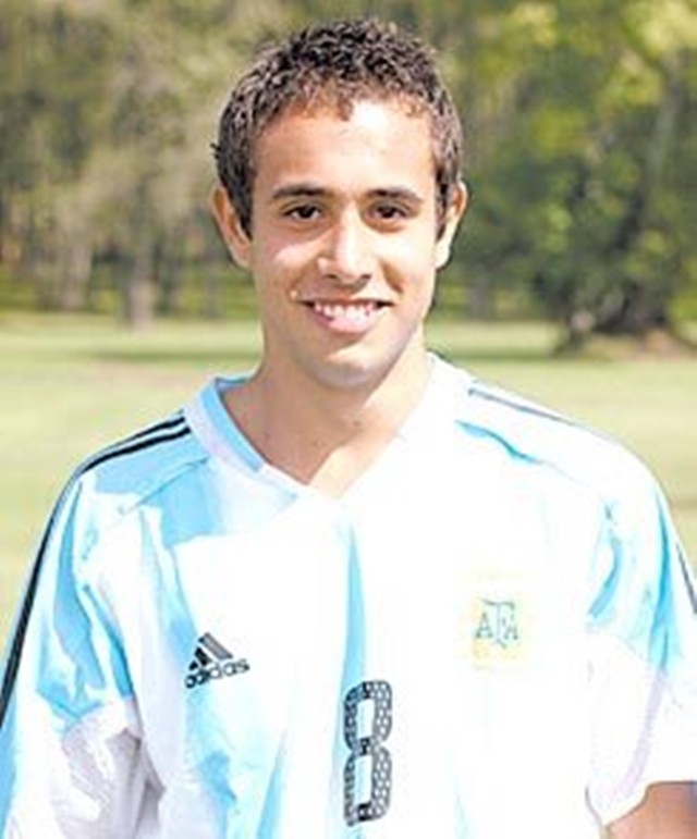 Tiền vệ từng khoác áo tuyển Argentina đến Đà Nẵng thử việc - Ảnh 3.