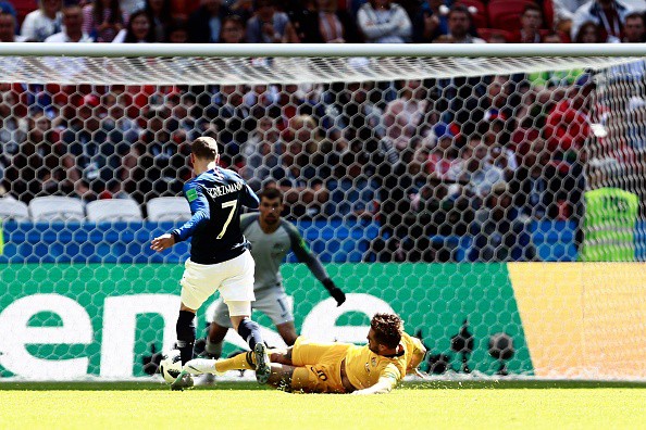 Nhờ VAR, Griezmann đi vào lịch sử World Cup với bàn thắng chưa từng có - Ảnh 2.