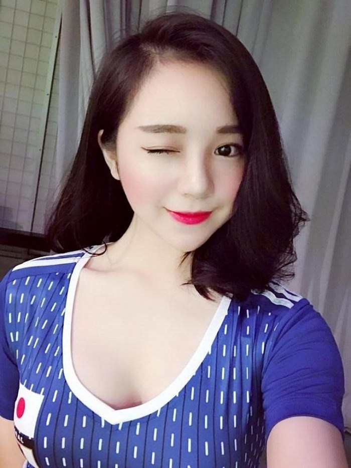 Cộng đồng mạng chờ hot girl ngủ gật lên sóng Nóng cùng World Cup - Ảnh 3.