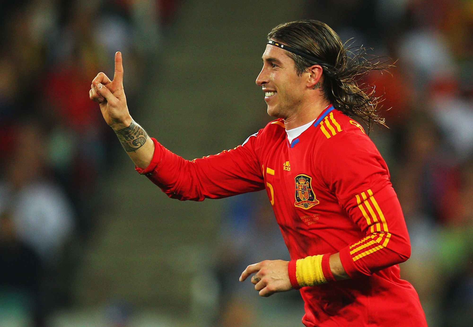Đội hình xuất sắc nhất World Cup 2010 giờ ở đâu? - Ảnh 3.