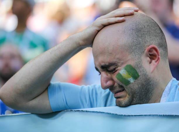 CĐV Argentina rơi nước mắt cầu xin Nigeria thắng vì Messi - Ảnh 3.