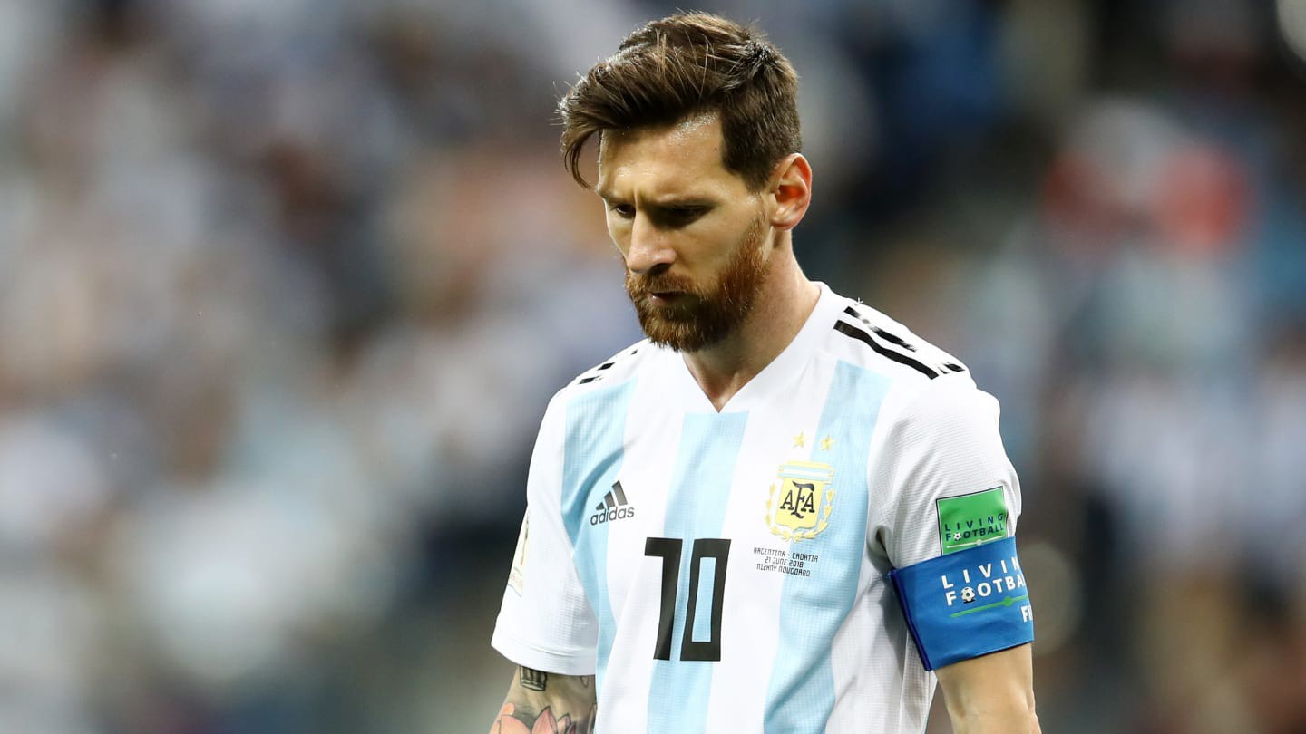 Những lỗi lầm của Messi khiến Argentina bị đẩy sát miệng vực - Ảnh 3.