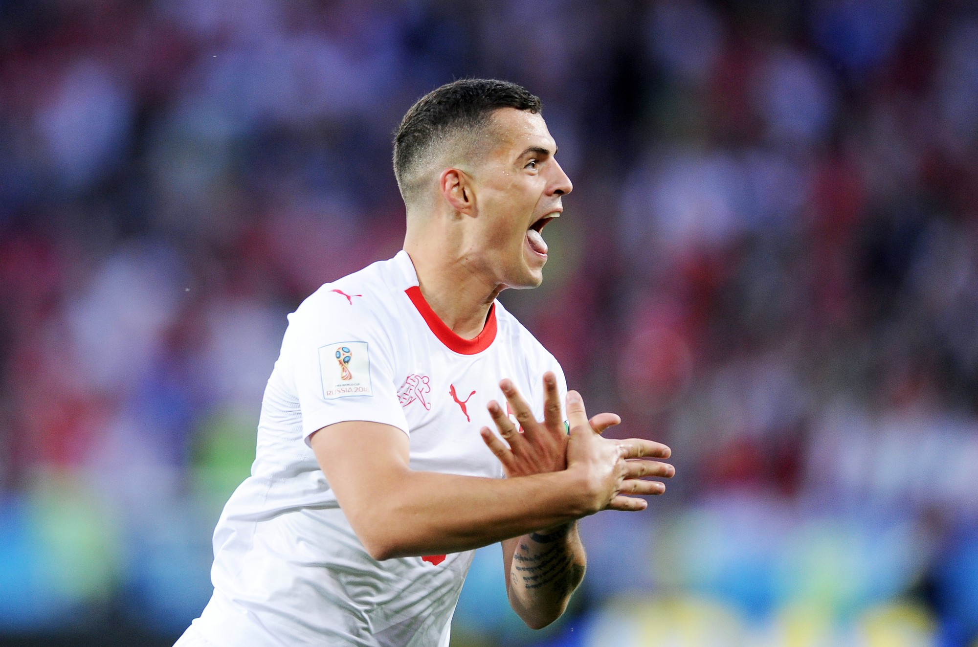 Sao Thụy Sĩ bị FIFA sờ gáy sau màn ăn mừng “Đại bàng Albania” - Ảnh 2.