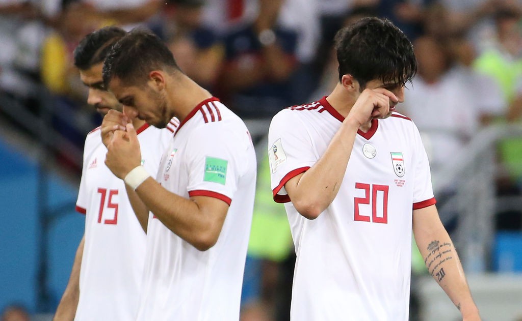 Cầu thủ và CĐV Iran khóc nức nở sau trận hòa Bồ Đào Nha - Ảnh 7.
