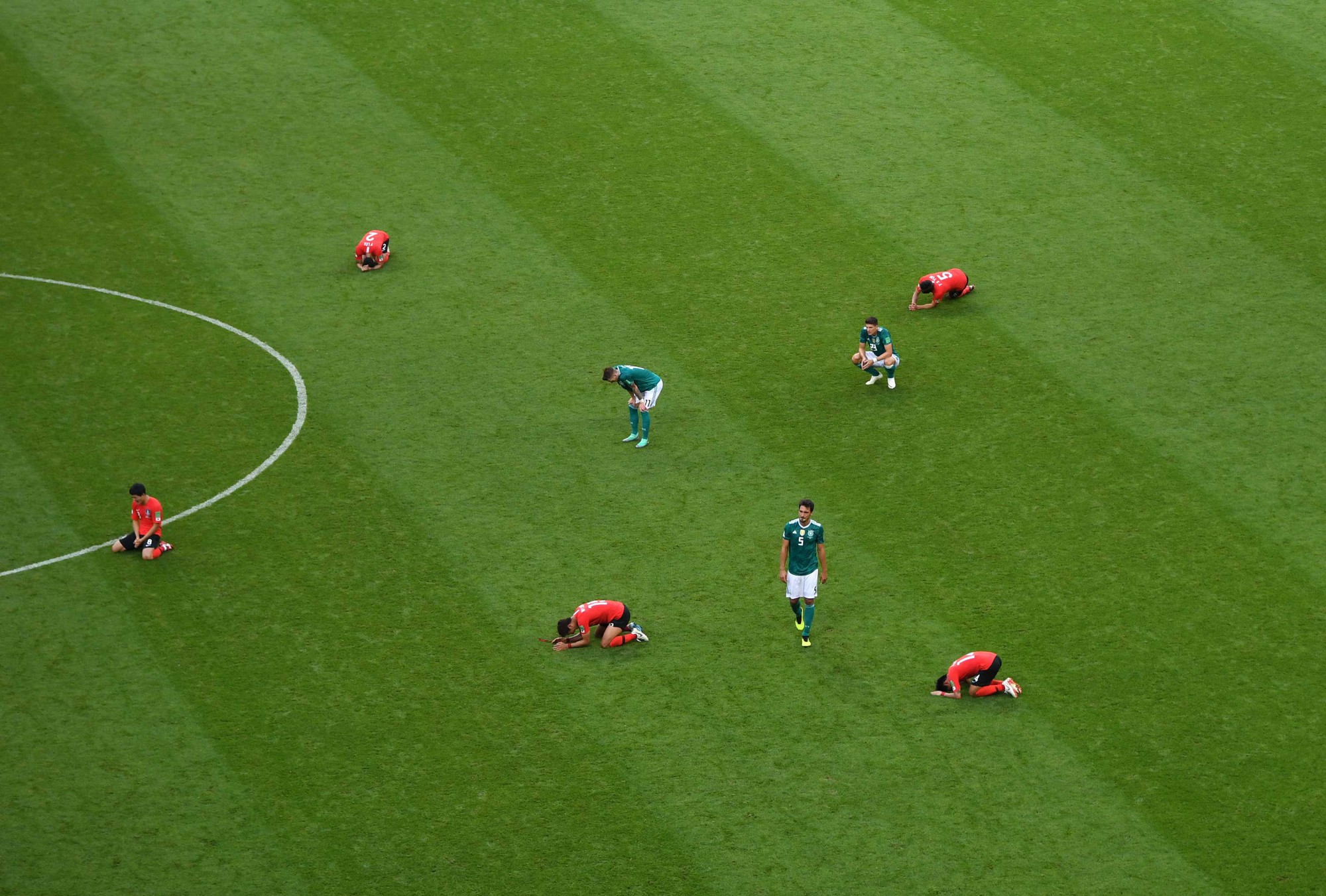 Cầu thủ Hàn Quốc bật khóc, vỡ òa sau chiến tích loại nhà vô địch Đức - Ảnh 5.