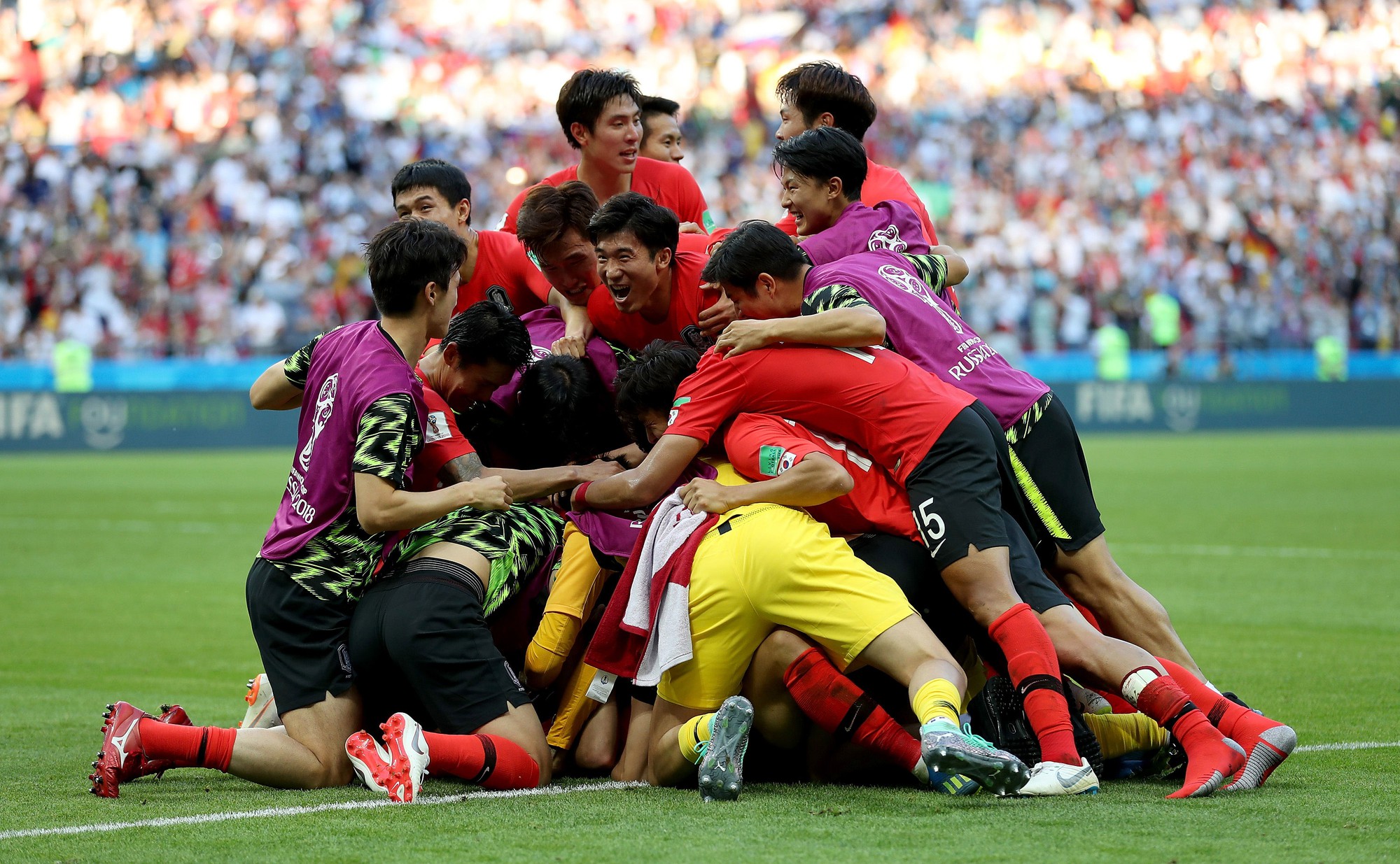 Cầu thủ Hàn Quốc bật khóc, vỡ òa sau chiến tích loại nhà vô địch Đức - Ảnh 4.