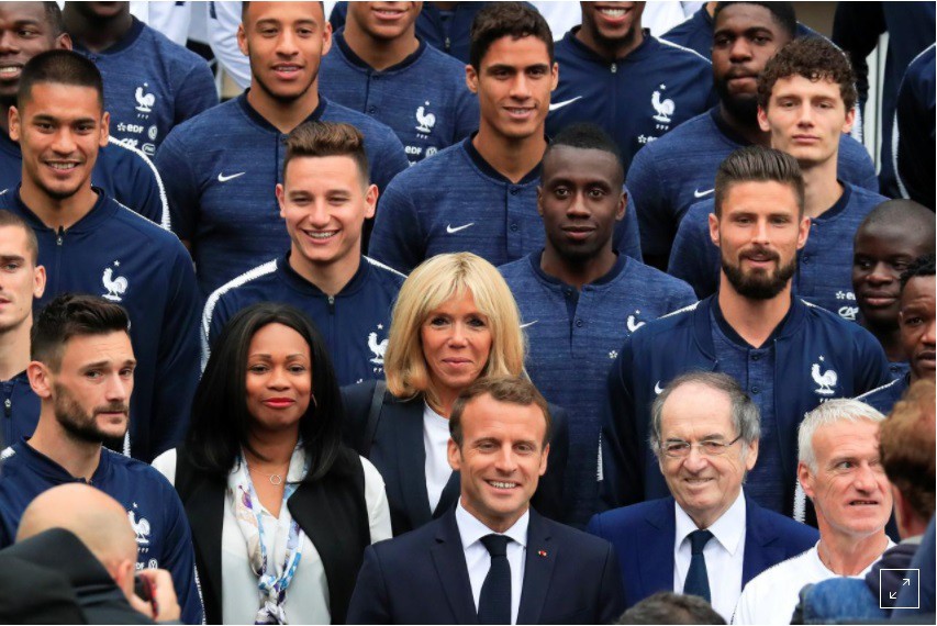 Đội tuyển đầu tiên đặt chân tới Nga tham dự World Cup 2018 - Ảnh 9.