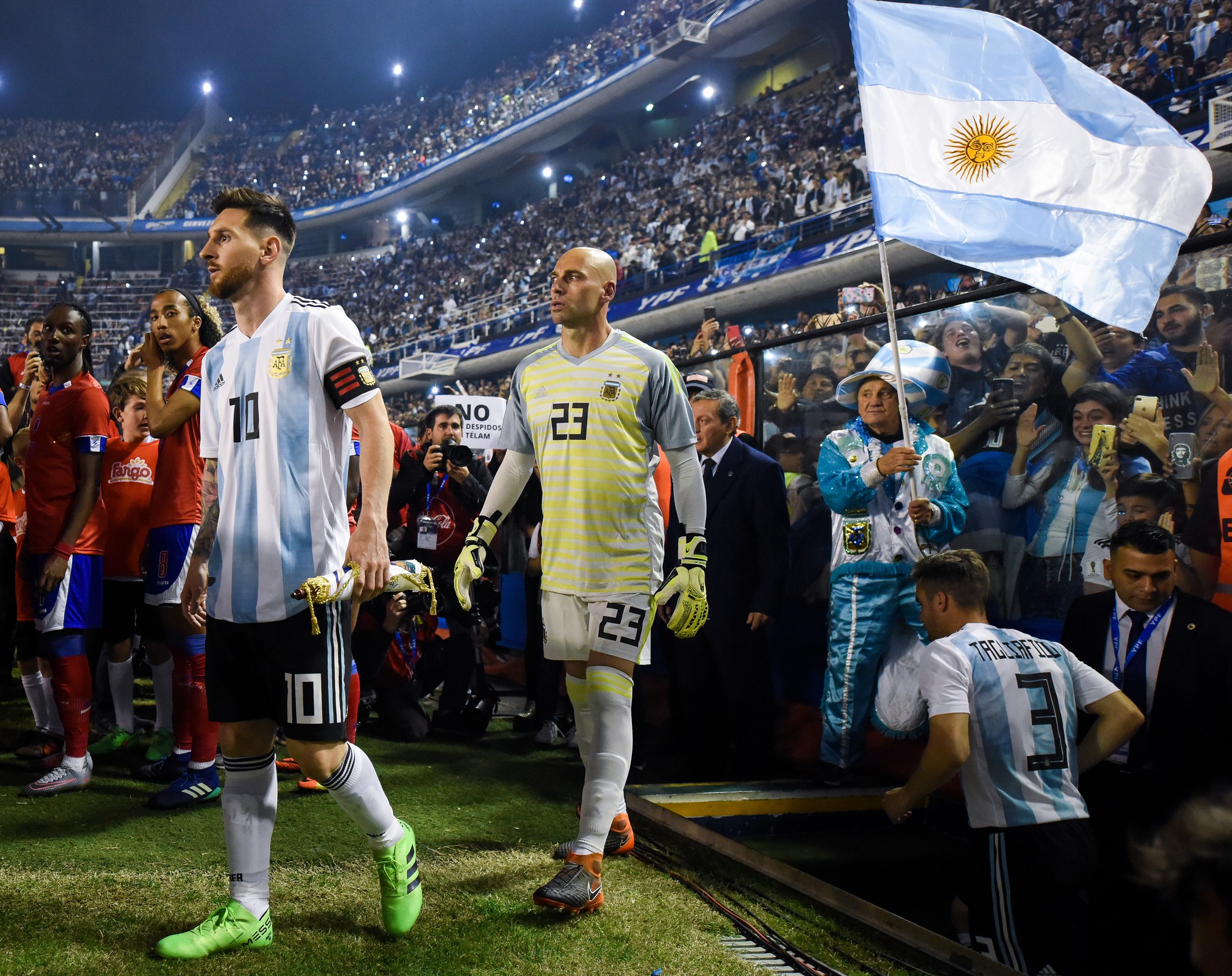 Lo ngại bạo loạn, trận giao hữu trước World Cup giữa Argentina và Israel bị hủy - Ảnh 1.