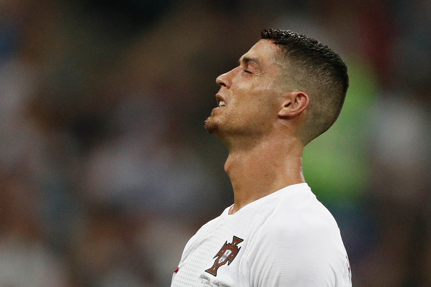 Uruguay 2-1 Bồ Đào Nha: Ronaldo nối gót Messi chia tay World Cup - Ảnh 1.
