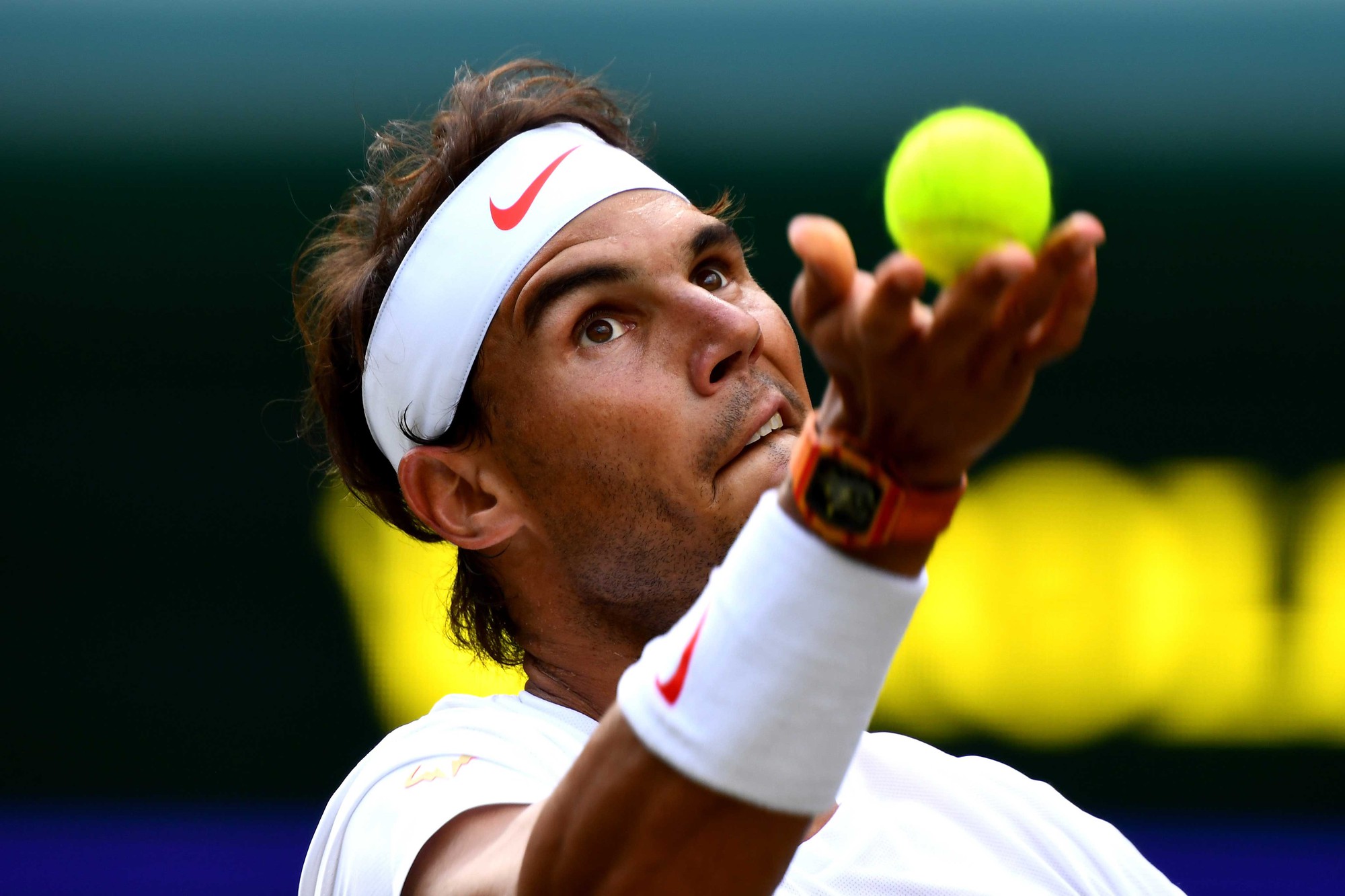 Nadal lần đầu vào tứ kết Wimbledon sau 7 năm - Ảnh 2.