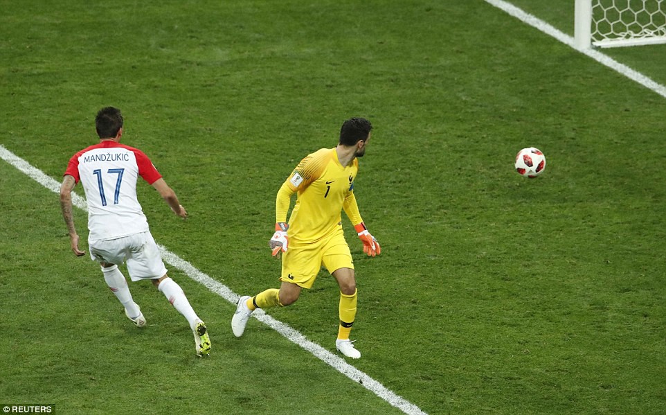 Những khoảnh khắc đáng nhớ ở trận chung kết World Cup 2018 - Ảnh 6.