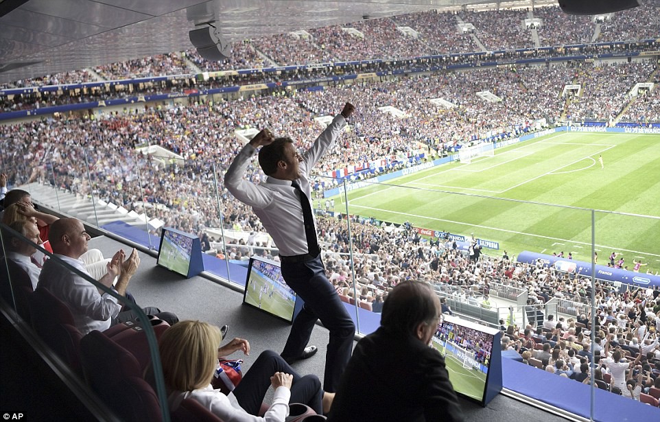 Những khoảnh khắc đáng nhớ ở trận chung kết World Cup 2018 - Ảnh 8.