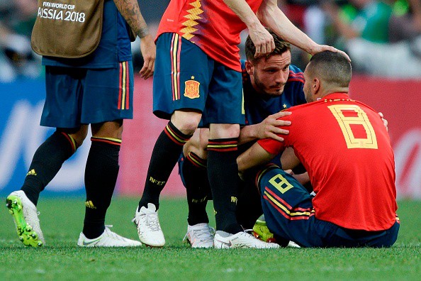 Tội đồ Koke khiến các cầu thủ Tây Ban Nha chết lặng vì bị loại ở World Cup - Ảnh 9.