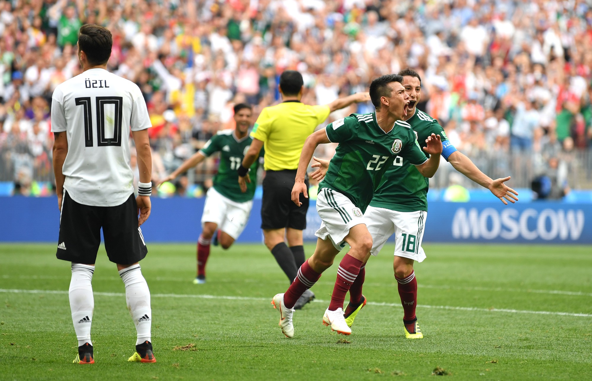 Hirving Lozano: Sự trỗi dậy của một ngôi sao ngỗ nghịch - Ảnh 1.