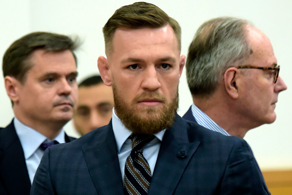 Conor McGregor thoát hiểm sau vụ tấn công “kinh tởm nhất lịch sử UFC” - Ảnh 2.