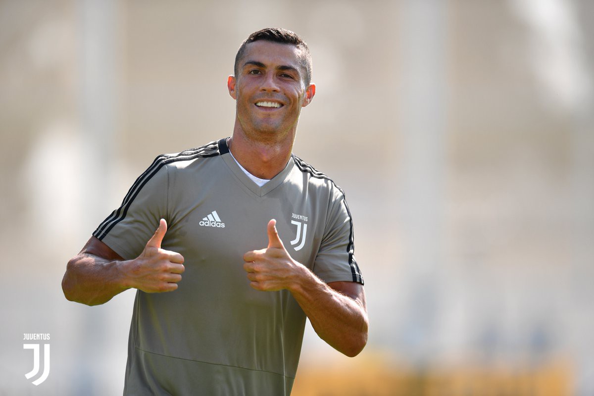 Tập buổi đầu với Juve, Ronaldo vẫn giữ thói quen kinh điển ở Real Madrid - Ảnh 5.