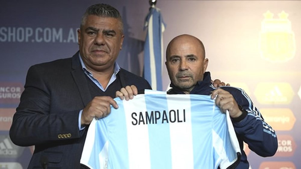LĐBĐ Argentina đau đầu vì Jorge Sampaoli không chịu từ chức - Ảnh 2.