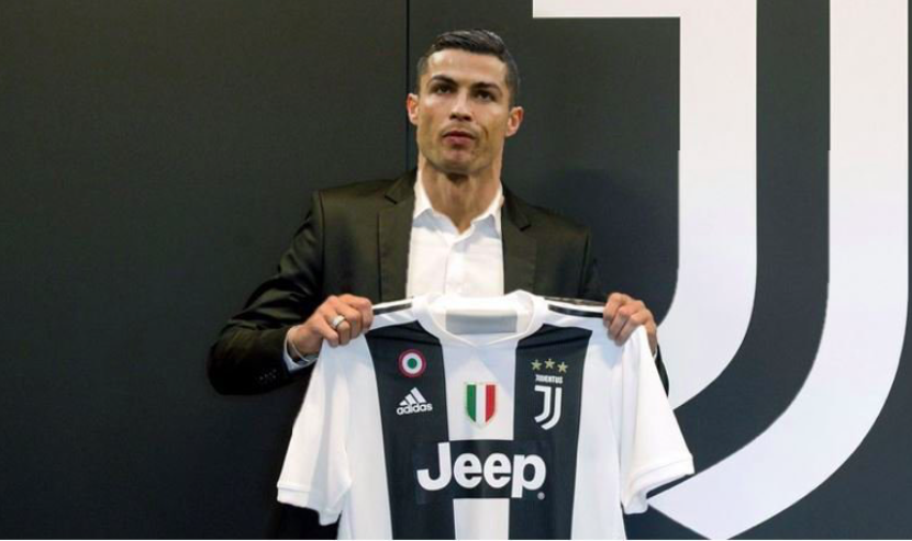 Nở rộ ảnh Ronaldo khoác áo Juventus - Ảnh 11.
