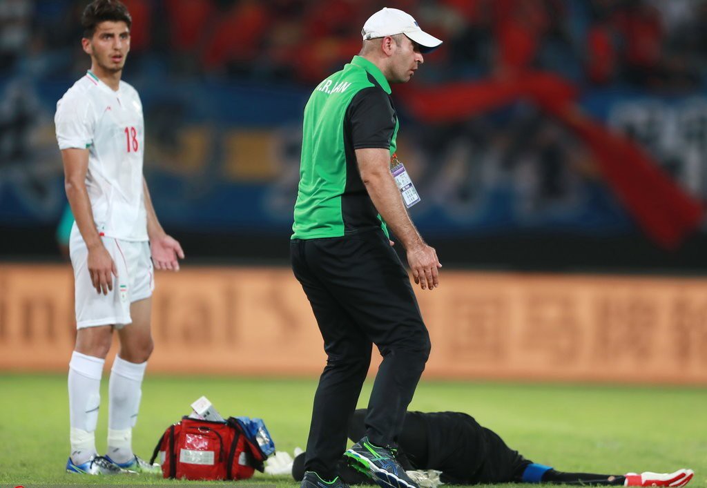 Thủ môn U23 Iran bất tỉnh, co giật trong trận giao hữu cuối trước thềm ASIAD 2018 - Ảnh 3.