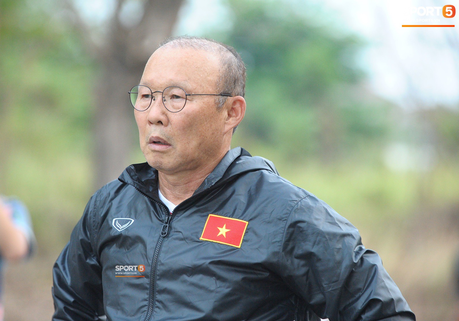 Những thiệt thòi của thủ môn U23 Việt Nam khi tập ở sân bê tông - Ảnh 7.