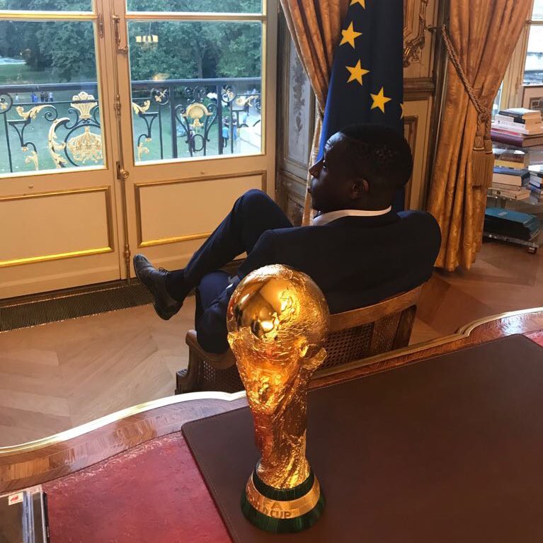 Nhà vô địch World Cup 2018 bị thầy khuyên bớt sống ảo - Ảnh 1.