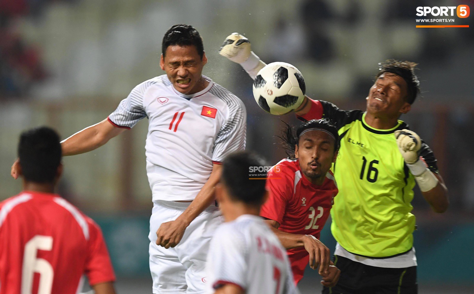 Olympic Việt Nam giành vé vào knock-out: Sự tình cờ đến ngạc nhiên đem lại may mắn cho song Đức - Ảnh 6.