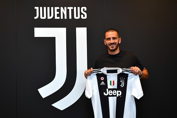 Chính thức: Juventus và AC Milan hoàn thành vụ trao đổi ấn tượng nhất hè 2018 - Ảnh 4.