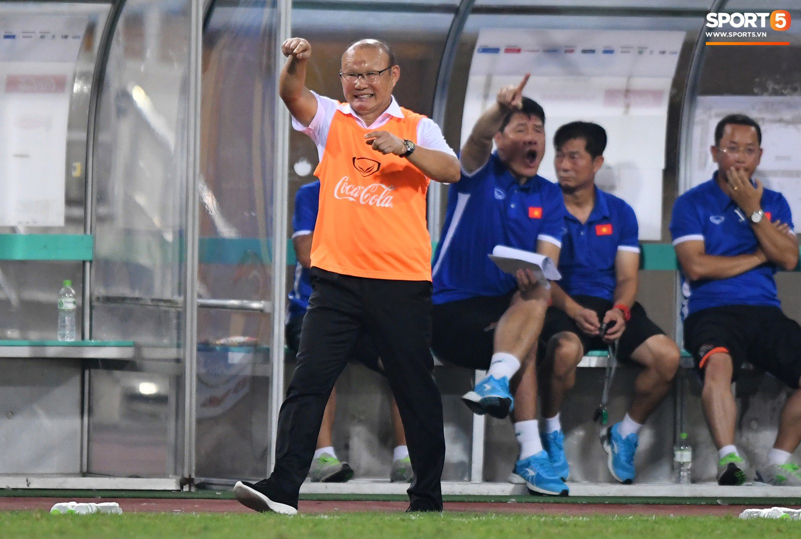 Những khoảnh khắc tiếc nuối sau hàng tá cơ hội bị bỏ lỡ của U23 Việt Nam - Ảnh 9.