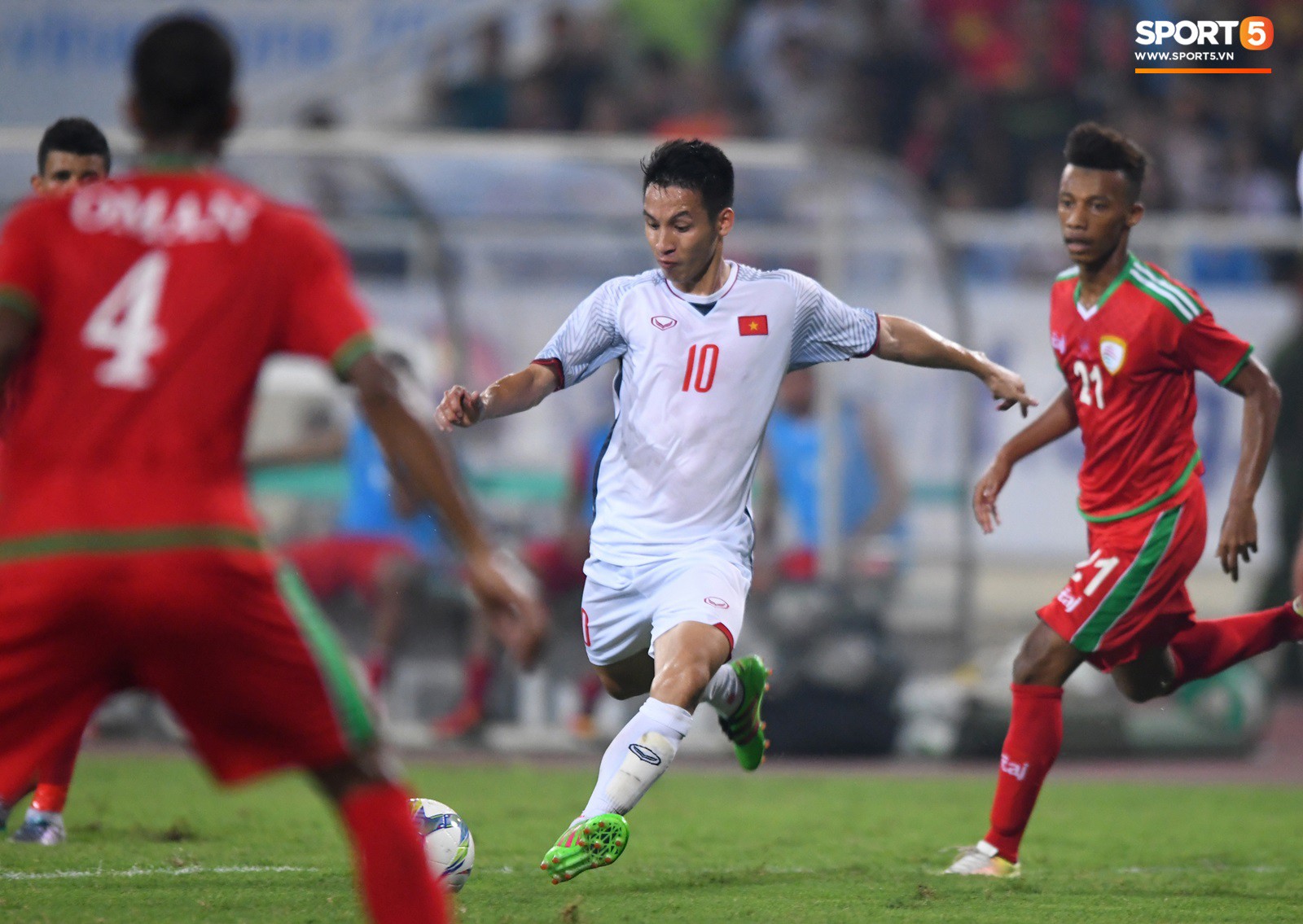 Những khoảnh khắc tiếc nuối sau hàng tá cơ hội bị bỏ lỡ của U23 Việt Nam - Ảnh 1.