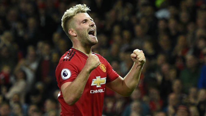 Luke Shaw, người hùng sinh ra từ bất hạnh - Ảnh 3.