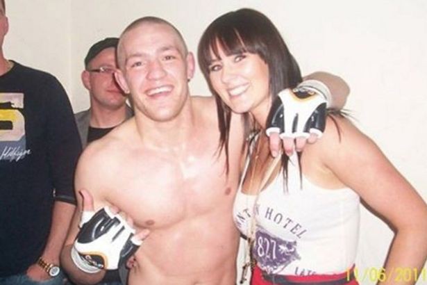 Đằng sau thành công của ‘gã điên’ Conor McGregor: Hình bóng một người vợ tuyệt vời - Ảnh 2.