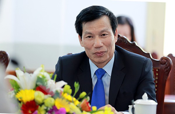 Bộ trưởng Nguyễn Ngọc Thiện khen ngợi tinh thần thi đấu của đội tuyển - Ảnh 1.