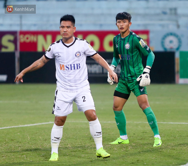 Hai thủ môn của U22 Việt Nam được bắt chính ở V.League trước ngày lên hội quân chuẩn bị cho SEA Games 2019 - Ảnh 8.