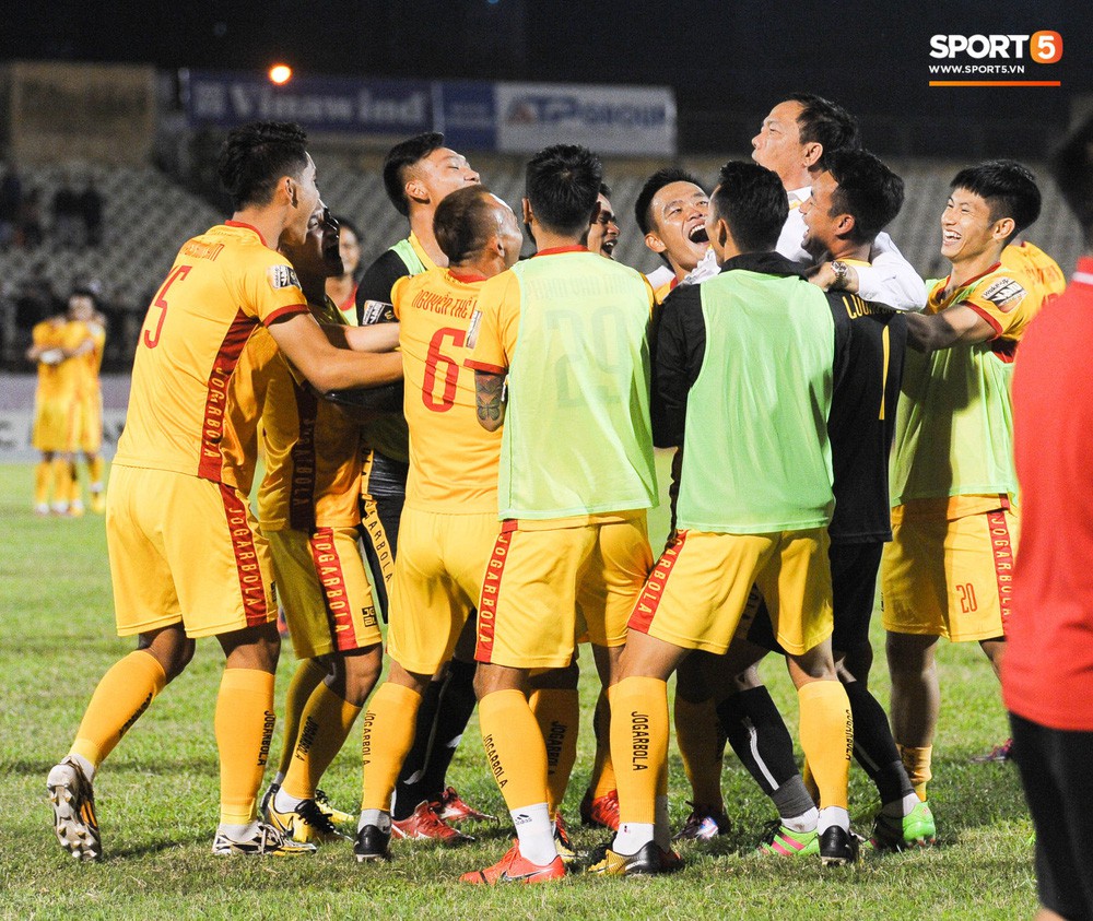 Đánh bại Phố Hiến trong trận play-off kịch tính, Thanh Hoá FC chính thức trụ hạng - Ảnh 11.