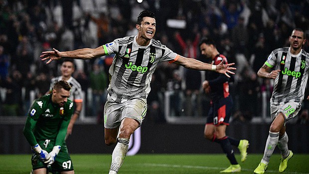 Nghi vấn Ronaldo bay giữa ngân hà để kiếm về chiến thắng đầy kịch tính cho Juventus - Ảnh 2.