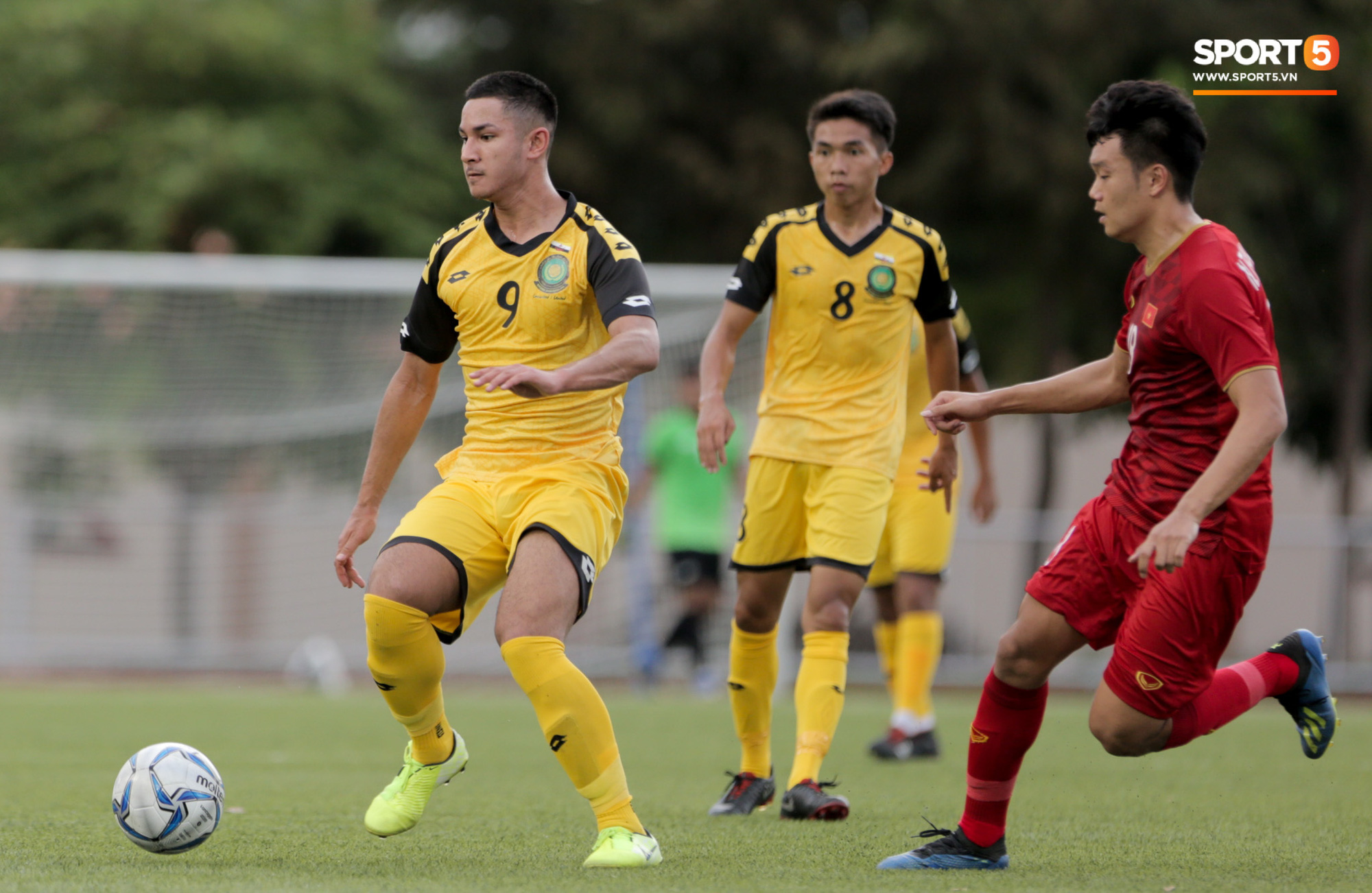 Cầu thủ tỷ phú Faiq Bolkiah tranh cãi với đội trưởng U22 Brunei khi chứng kiến đội nhà thua chóng vánh trước Việt Nam - Ảnh 11.