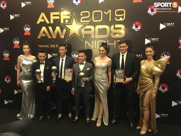 Tuyển Việt Nam thắng lớn tại AFF Awards 2019: Xứng danh anh cả Đông Nam Á - Ảnh 1.