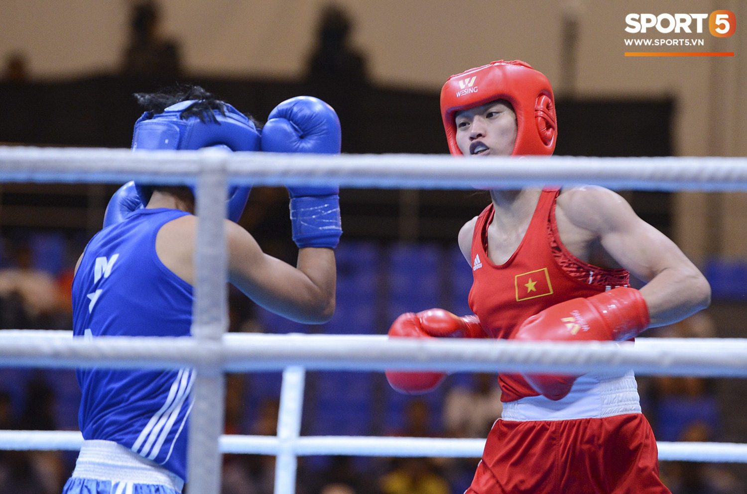 Hai chiến thắng 5 sao giúp boxing Việt Nam có ngày ra quân mỹ mãn tại SEA Games 30 - Ảnh 1.
