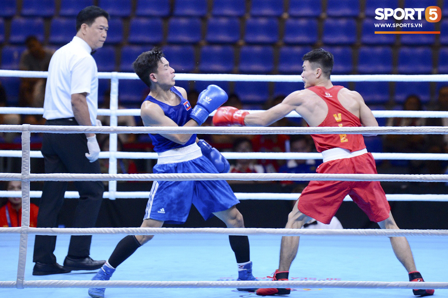 Hai chiến thắng 5 sao giúp boxing Việt Nam có ngày ra quân mỹ mãn tại SEA Games 30 - Ảnh 5.