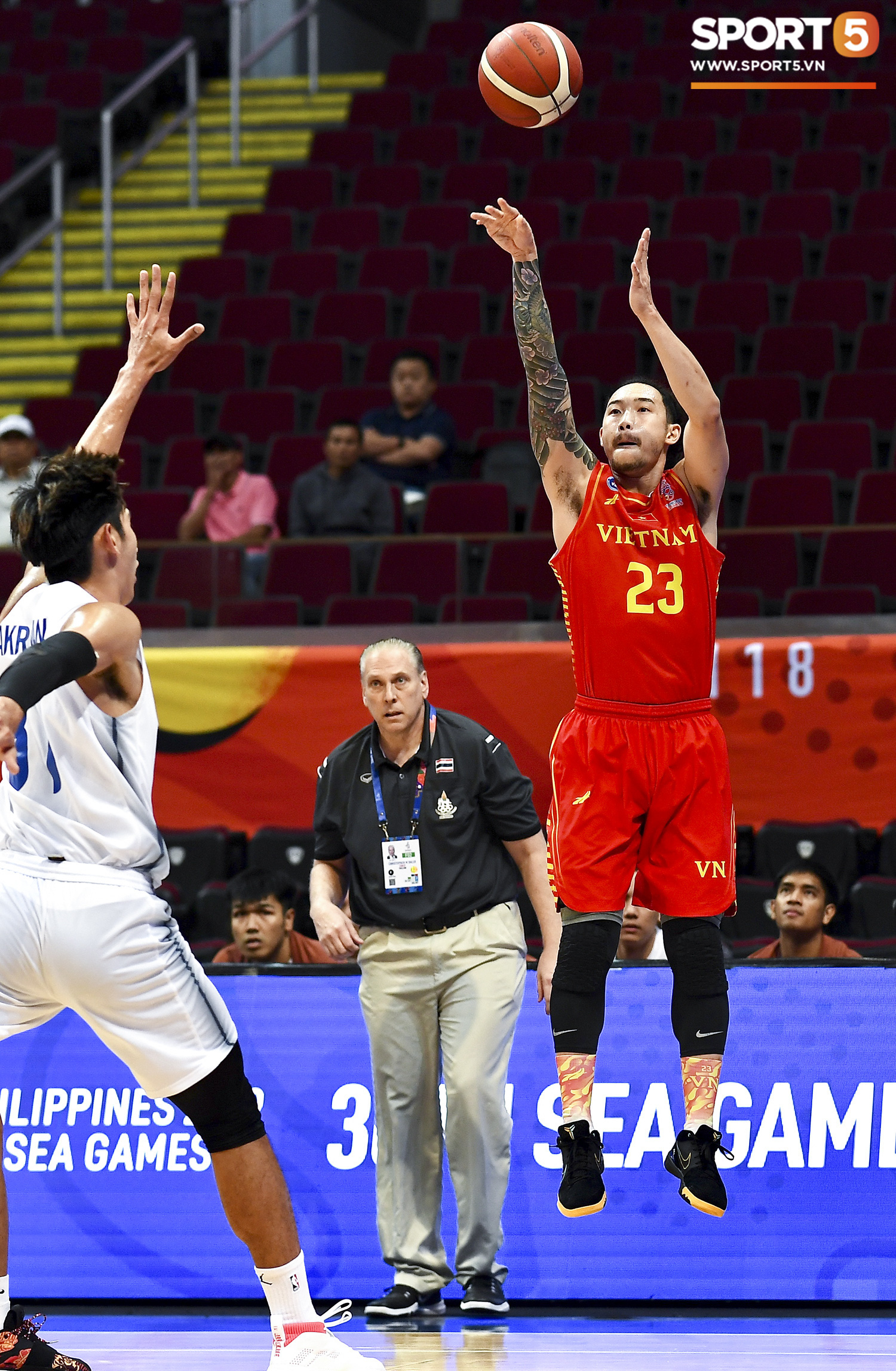 Tan giấc mộng vàng ở SEA Games 30, tuyển bóng rổ Việt Nam hướng tới tấm huy chương đồng thứ 2 - Ảnh 2.