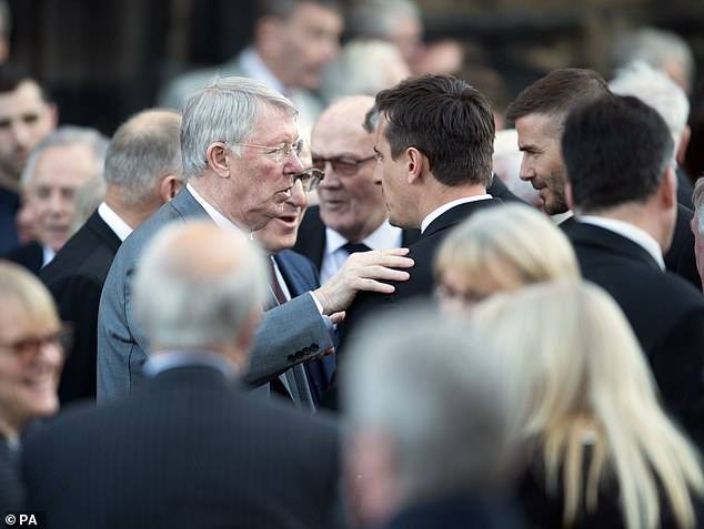Sir Alex cùng thế hệ vàng 92 tham dự tang lễ của Eric Harrison - Ảnh 8.