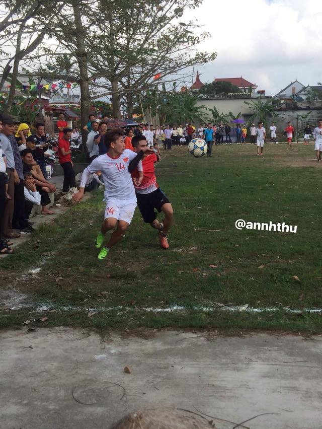 Minh Vương khai xuân bằng bàn thắng cho đội bóng quê hương - Ảnh 4.