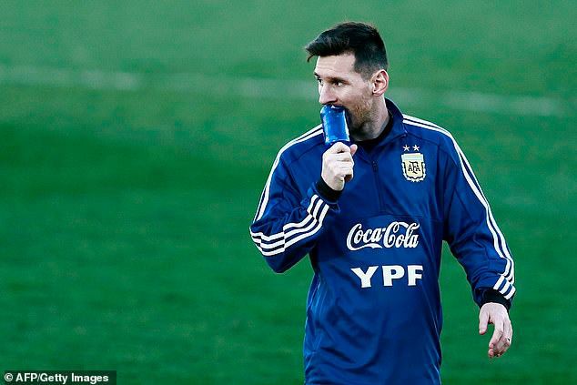 Messi trở lại ngồi nhìn ĐT Argentina hừng hực khí tập luyện - Ảnh 6.