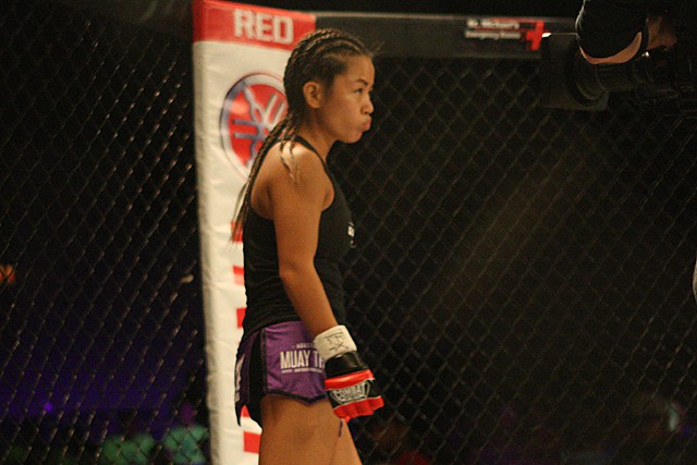 Bi Nguyễn trở thành nữ võ sĩ gốc Việt đầu tiên thượng đài tại giải MMA lớn nhất châu Á - Ảnh 1.