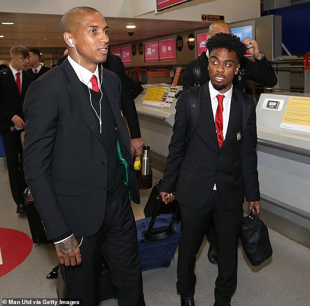 Sir Alex Ferguson sang Paris để tiếp lửa cho các cầu thủ Manchester United - Ảnh 5.